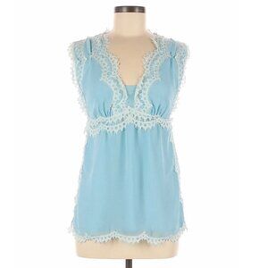 Beautiful Max Studio lace top size M